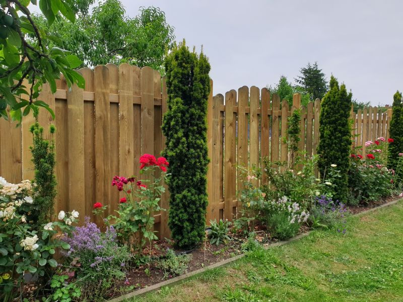 Installing Fences in Summer